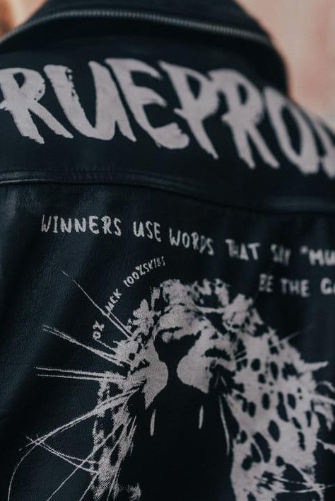 Lederjacke richtig pflegen – Häufige Fehler & Tipps zur Lederpflege - TRUEPRODIGY