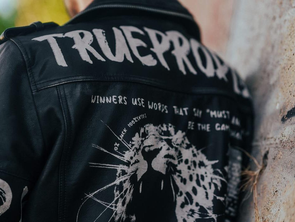 Lederjacke richtig pflegen – Häufige Fehler & Tipps zur Lederpflege - TRUEPRODIGY