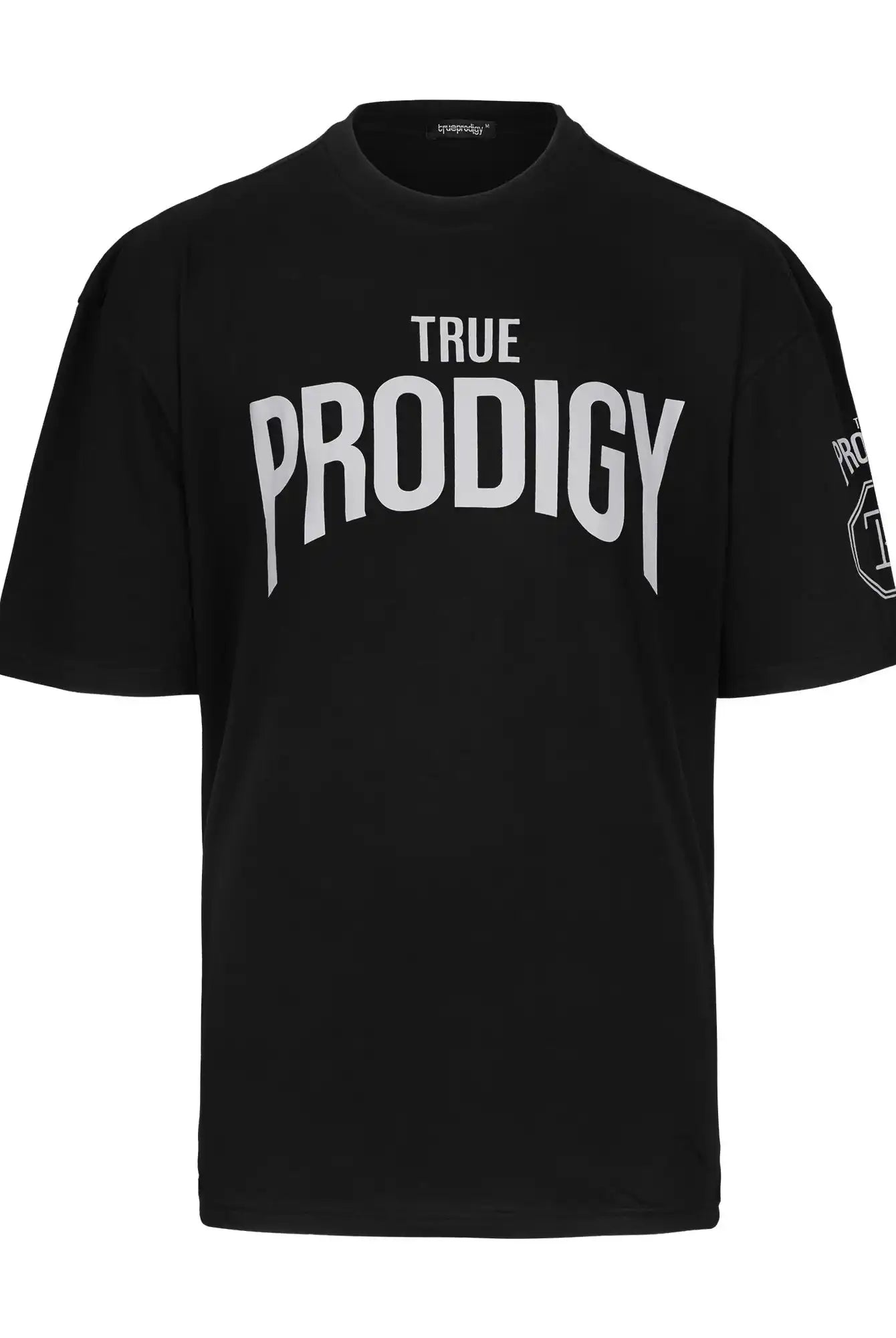 Ein schwarzes Adrian Oversized T-Shirt mit Druck von trueprodigy, mit fettem weißem "TRUE PRODIGY"-Print auf der Vorderseite und einem kleinen weißen Logo auf dem linken Ärmel, dargestellt vor einem schlichten weißen Hintergrund.