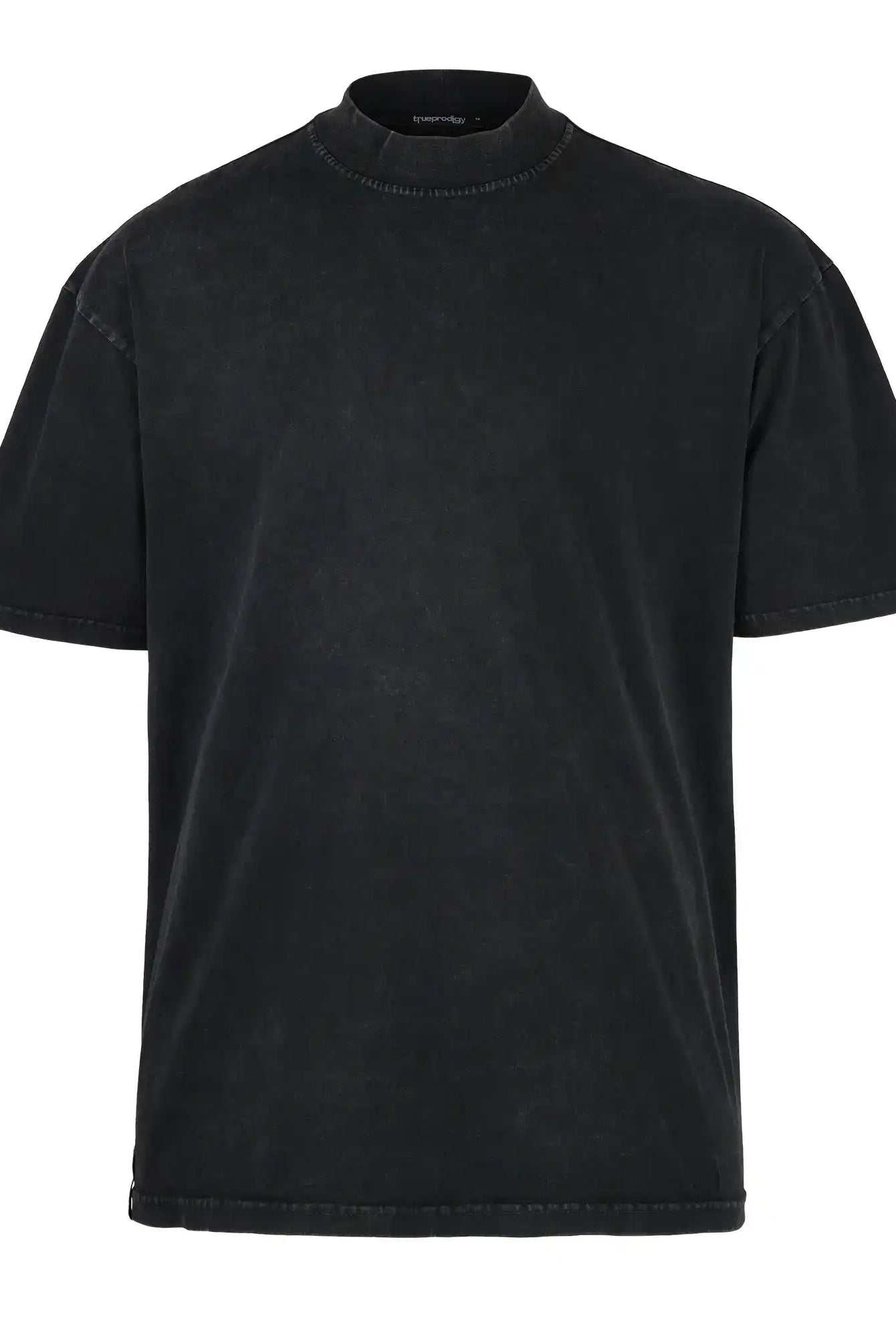 Das trueprodigy Phoenix Oversized T-Shirt mit Stehkragen ist ein schwarzes Unisex-T-Shirt aus schwerem Jersey mit hohem Rundhalsausschnitt, kurzen Ärmeln und einer leicht verblassten Textur auf weißem Hintergrund.