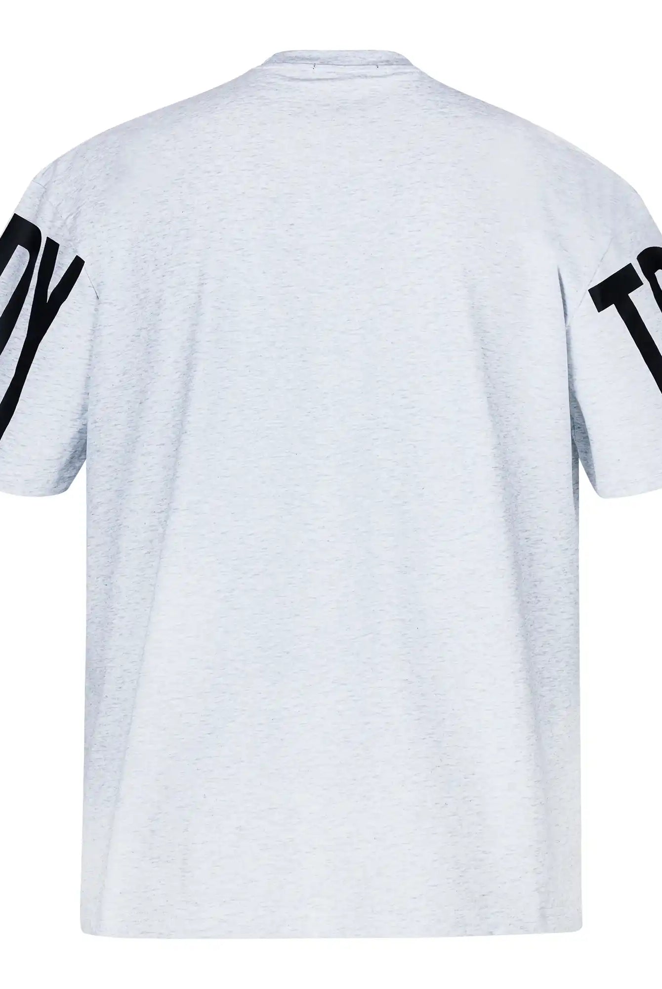 Das Viktor F Oversize-Damen-T-Shirt von trueprodigy ist ein schlichter hellgrauer Heavyweight-Jersey mit großem schwarzem DY auf dem linken Ärmel, TP auf dem rechten, und einem dezenten Frontprint unter dem Kragen. Unisex-Schnitt; von hinten abgebildet und ansonsten ungeschminkt.