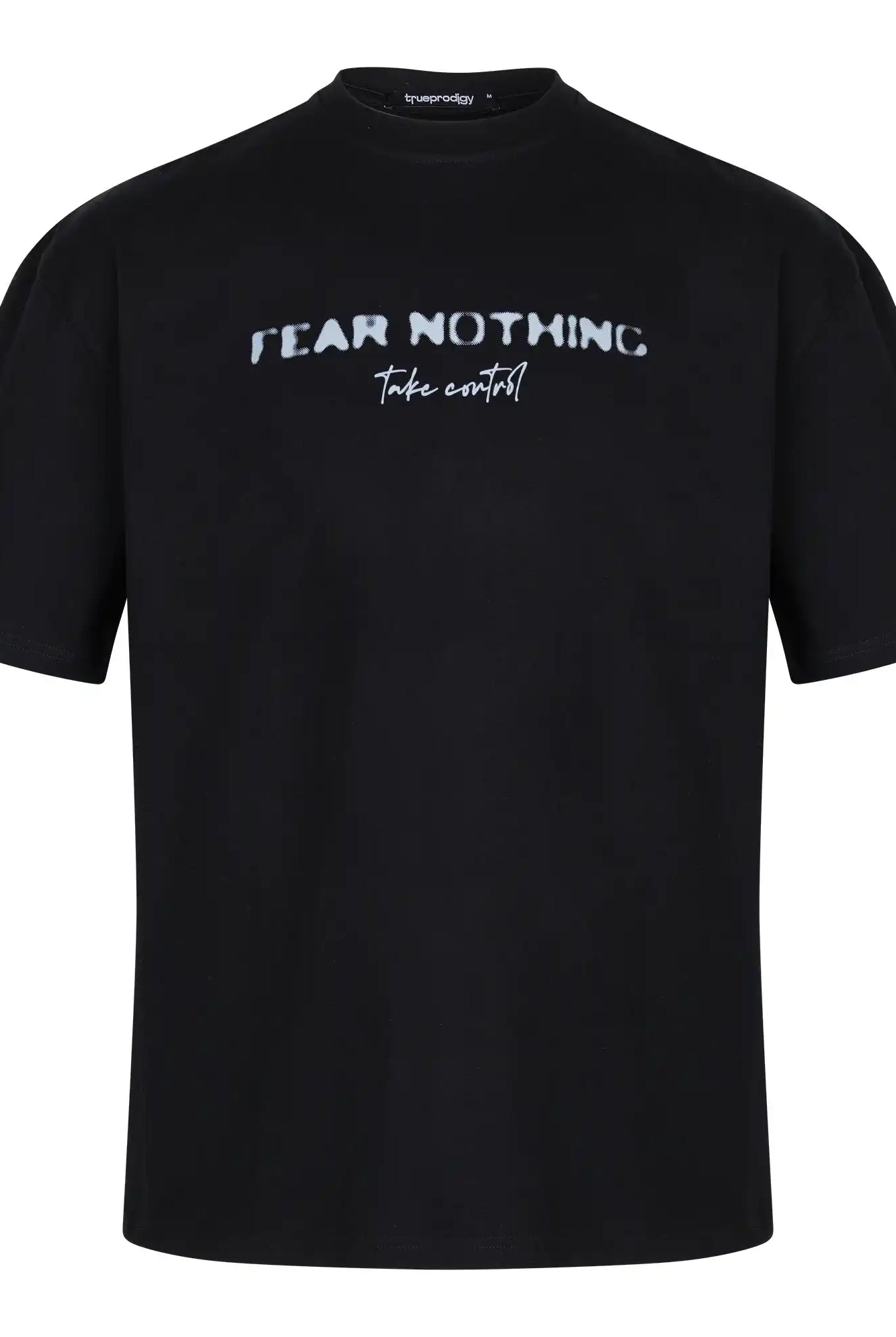 Das trueprodigy Noa F Oversize-T-Shirt ist ein Unisex-Kurzarm-Shirt aus schwerem Jersey in Schwarz mit weißem "FEAR NOTHING" & "take control"-Frontprint, Crew-Neck und ohne weitere Designs.