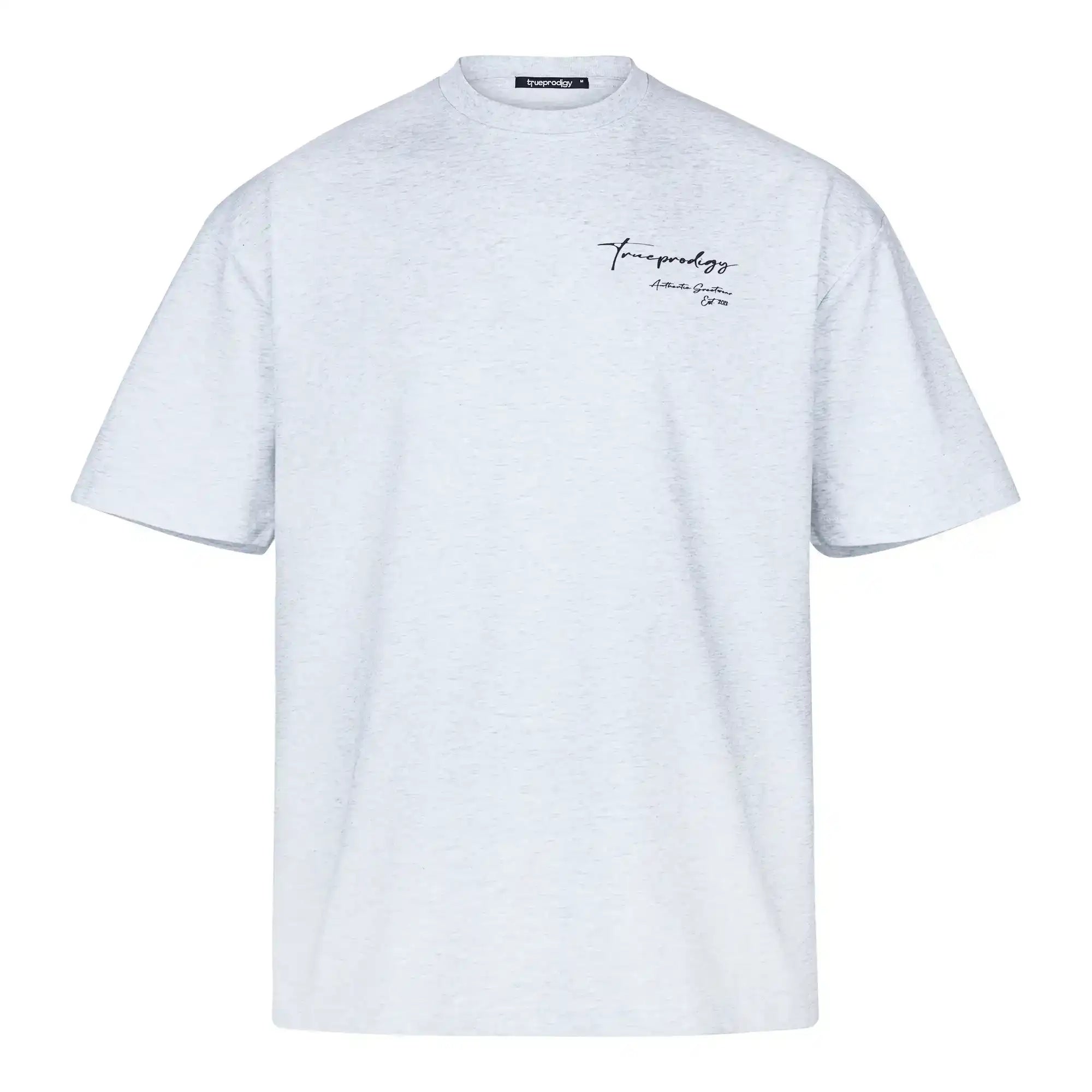 Das trueprodigy Marin Oversize-T-Shirt ist ein unisex Shirt aus dickem Jersey-Stoff in Hellgrau mit Rundhalsausschnitt, kurzen Ärmeln und kleinem schwarzen Schriftzug auf der linken Brust.