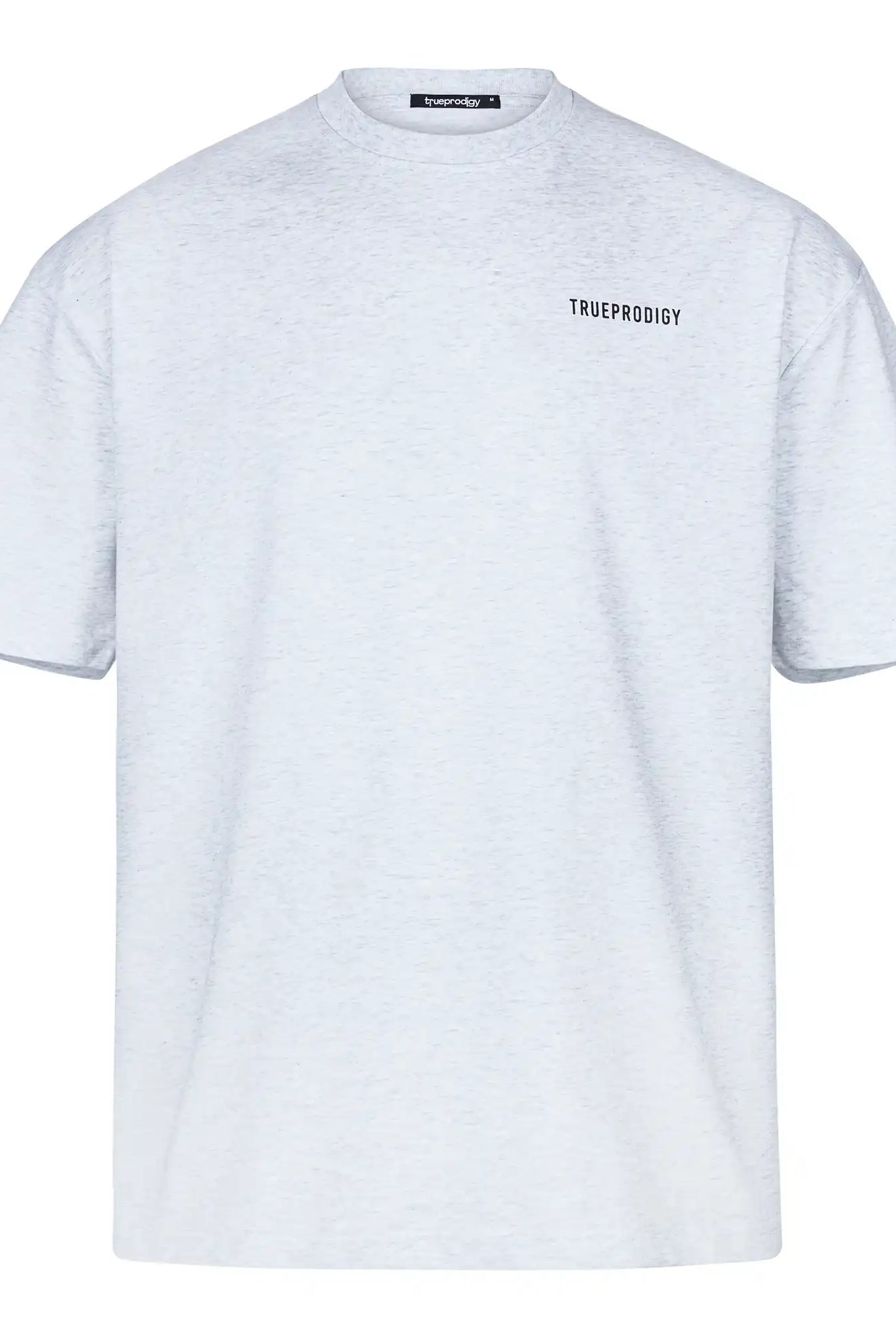 Das Lior Oversize-T-Shirt von trueprodigy hat ein kleines schwarzes Logo auf der Brust und einen "never back down"-Rückenprint. Es ist aus dickem, hellgrauem Jersey gefertigt und bietet eine entspannte Passform und einen klassischen Rundhalsausschnitt für Unisex-Style.