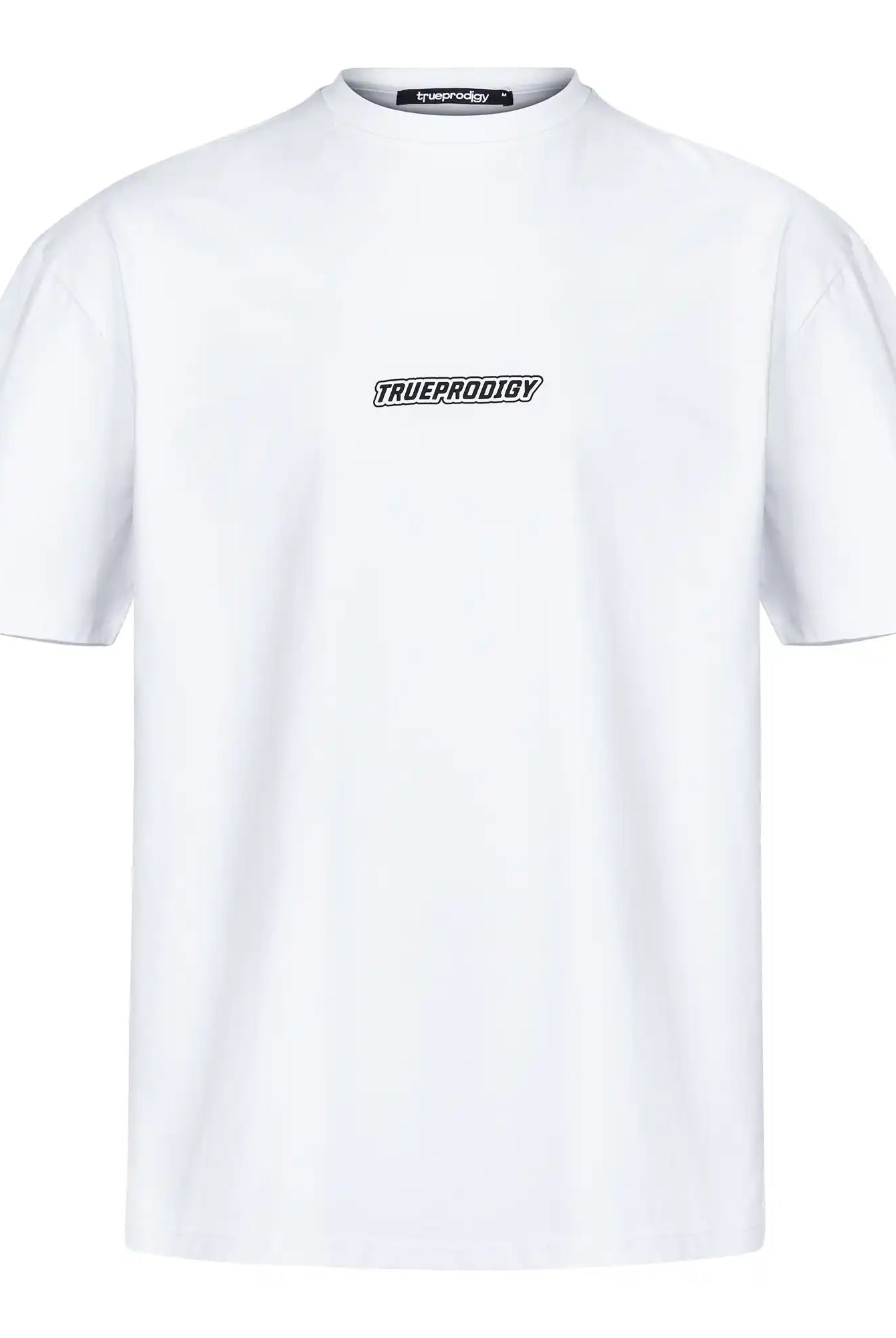 Das Eden F Oversize-T-Shirt von trueprodigy hat einen 3D-Logo-Schriftzug auf der Vorderseite, einen großen Rückendruck und ein Markenetikett im Kragen. Es ist aus schwerem Jersey-Stoff gefertigt und hat eine Unisex-Passform.