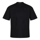 Das trueprodigy Haram Oversize-Herren-T-Shirt verfügt über ein dezentes TPDY-Sticklogo auf der Brust, besteht aus schwerem Jerseystoff und liegt in Schwarz flach vor weißem Hintergrund.