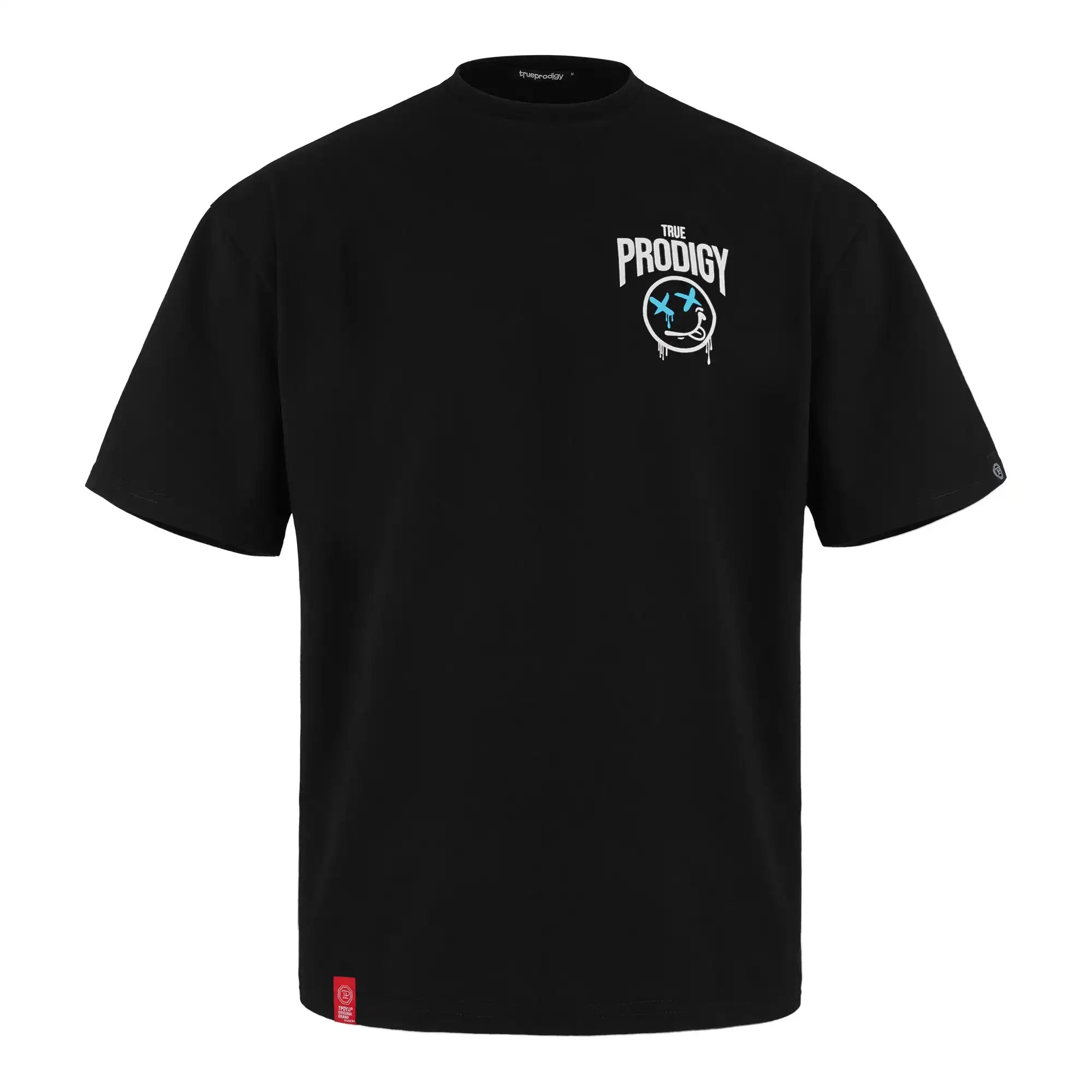 Ein schwarzes Unisex Kenji F Oversize-Damen-T-Shirt von trueprodigy aus schwerem Jersey, mit weißem Graffiti-Schriftzug "The Prodigy" und einer blau-weißen Smiley-Grafik auf der linken Brust, sowie einem kleinen roten Anhänger am unteren Saum.