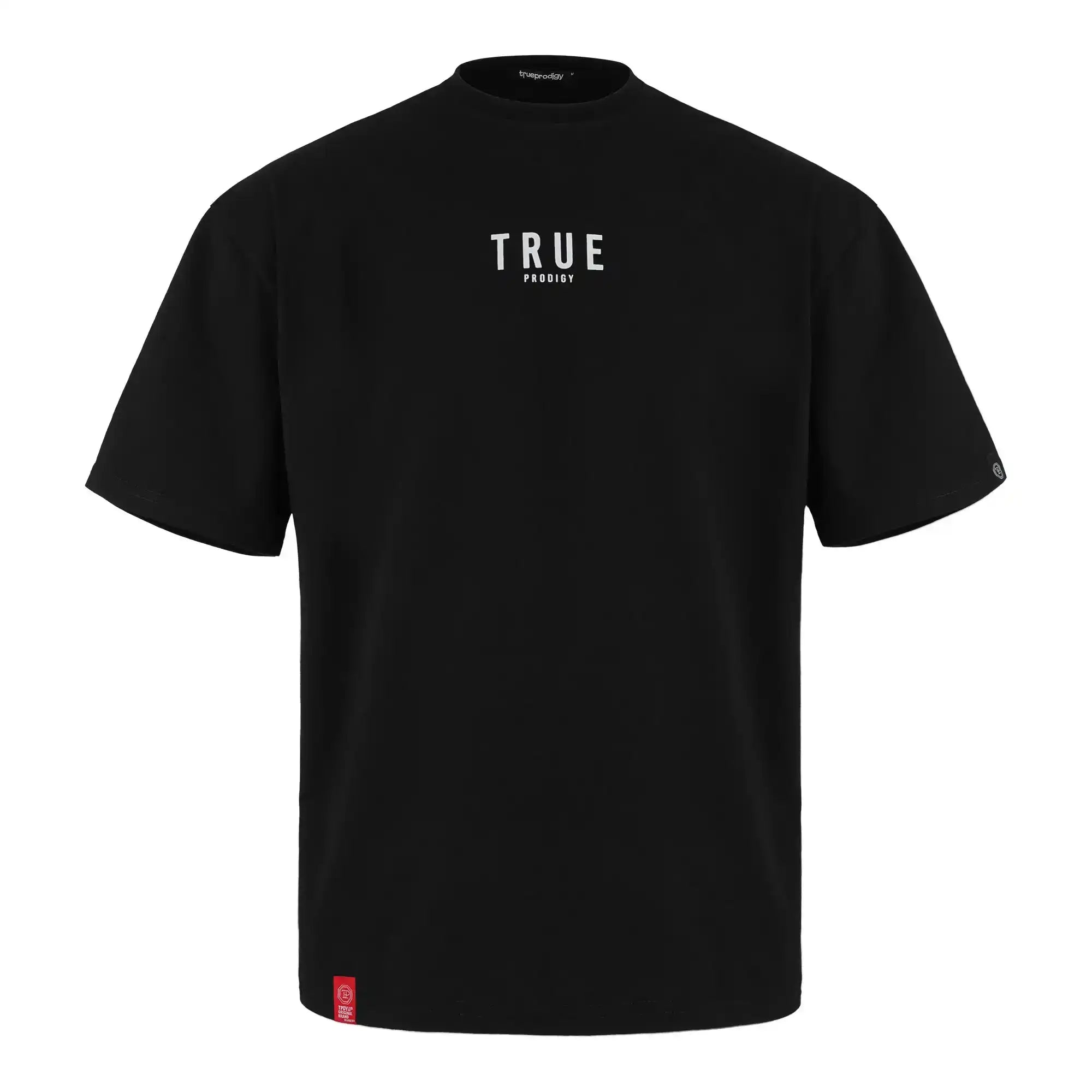 Das Bengi Oversized T-Shirt mit Druck von trueprodigy ist ein schlichtes schwarzes Unisex-T-Shirt aus schwerem Jersey mit dem Aufdruck "TRUE PRODIGY" in weißen Großbuchstaben auf der Brust, einem Rundhalsausschnitt und einem kleinen roten Etikett am unteren Saum.