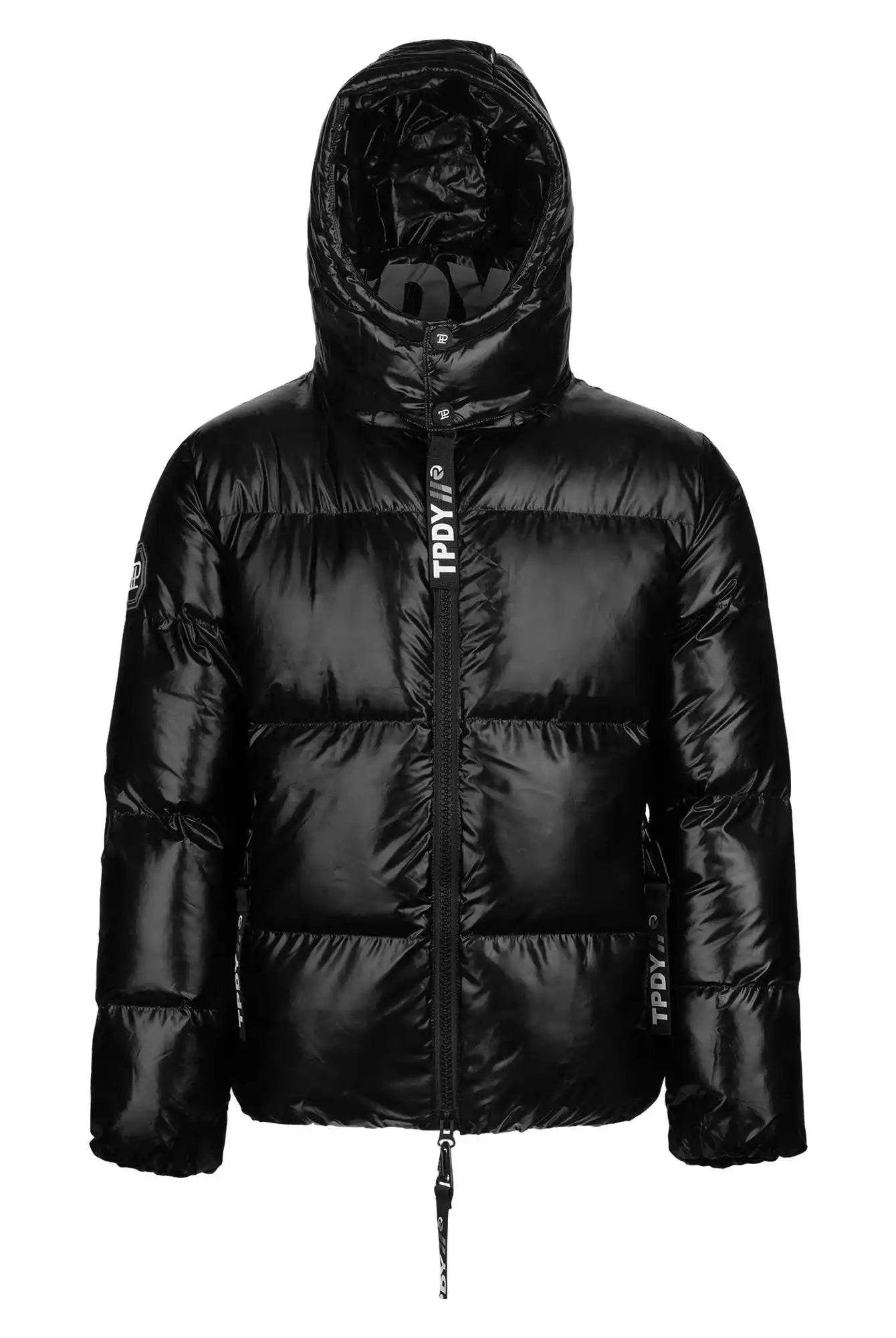 Schwarze TRUEPRODIGY constance Pufferjacke mit Kapuze und Schriftzug TPDY am Reißverschluss. Glänzendes Material, gesteppte Quadrate, winterfestes Design, urbaner Stil. Perfekte Wahl für kalte Wintertage.