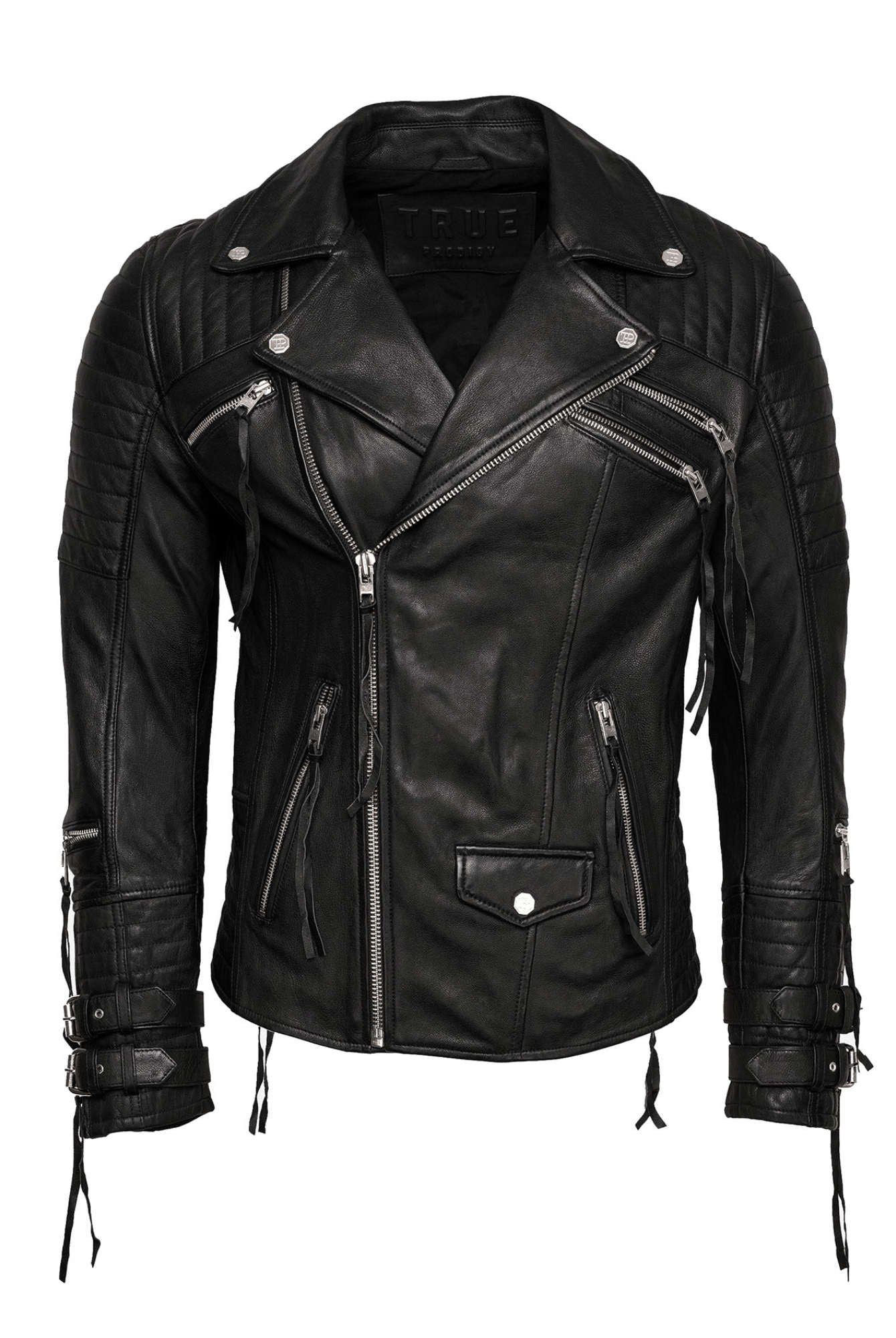 Die schwarze Biker Lederjacke Herren "Jackson" von trueprodigy verfügt über mehrere Reißverschlusstaschen, gesteppte Schulter- und Armpaneele, Manschettenriemen mit Schnallen und einen asymmetrischen Frontreißverschluss.