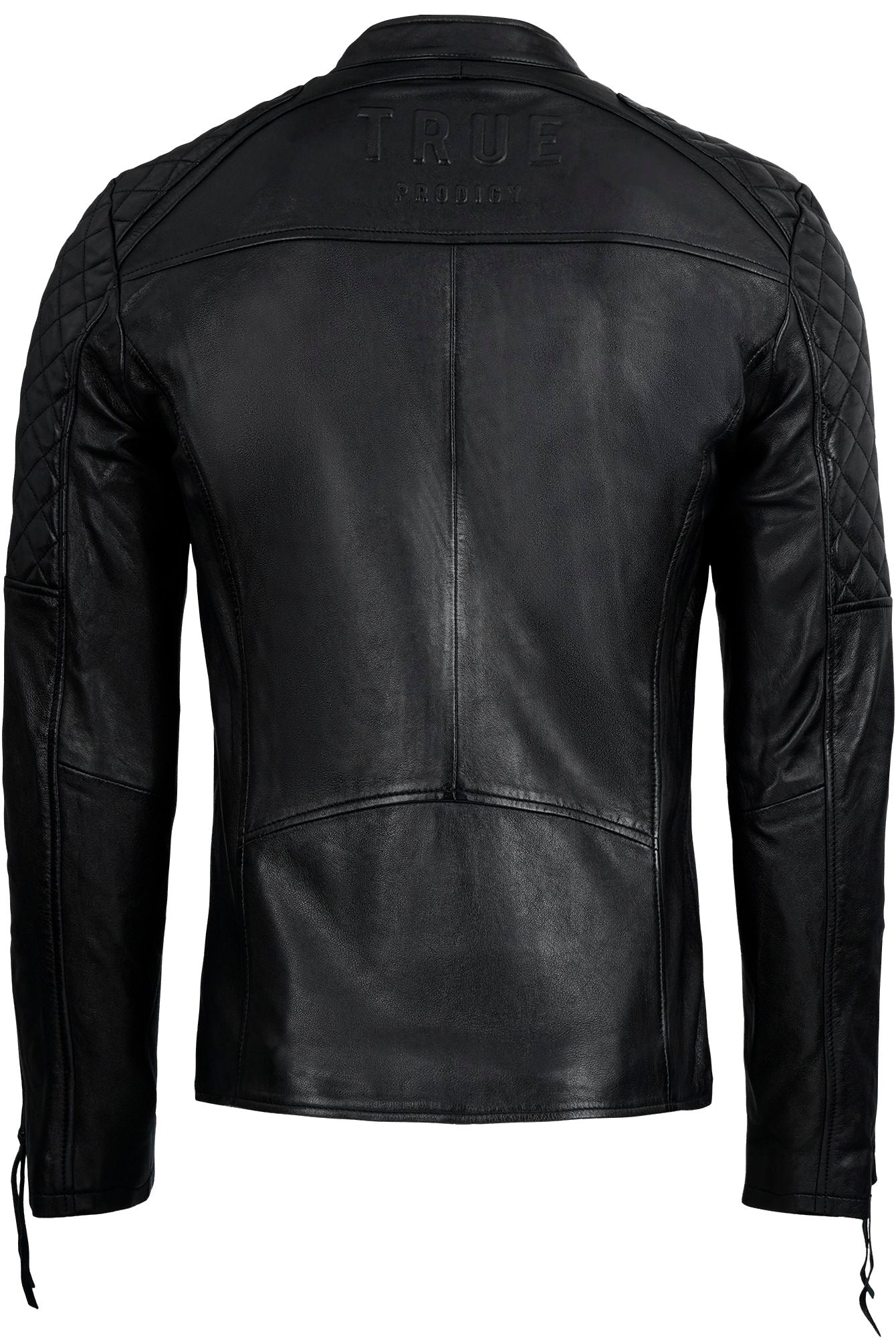 Die trueprodigy Racing Lederjacke Herren "Franky" in Schwarz, slim fit geschnitten, zeigt Rautensteppung an den Schultern, sichtbare Nähte und den TRUE-Schriftzug als Prägung auf dem oberen Rücken.
