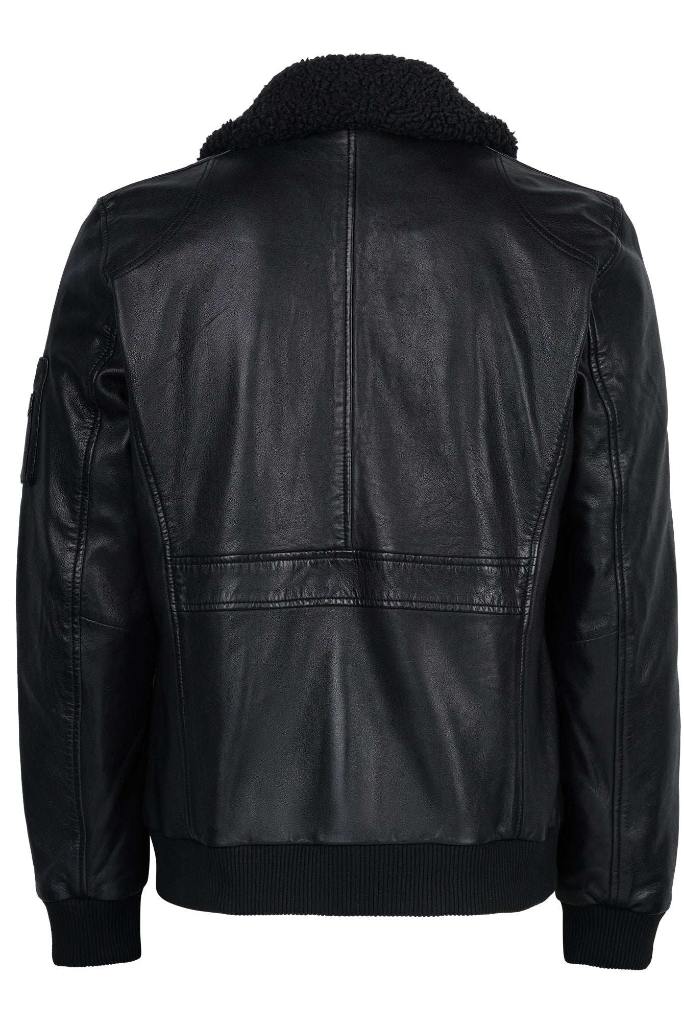 Die Blaze Moderne Fliegerjacke aus echtem Leder von trueprodigy mit abnehmbarem Teddy-Kragen ist in Schwarz gezeigt. Sichtbare Nähte, Rippbündchen und eine Ärmeltasche links runden die Pilotenjacke ab.