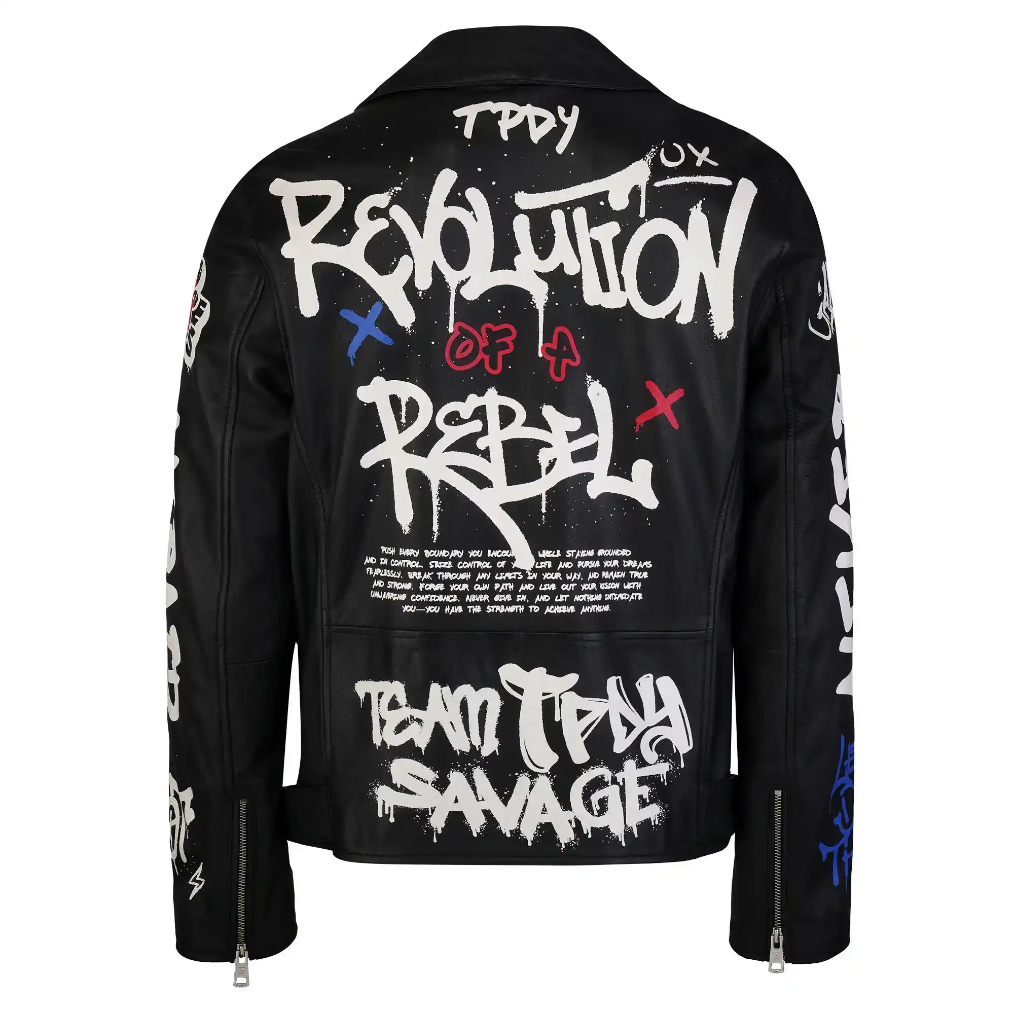 Die trueprodigy Herren Lederjacke aus Schafsleder in Schwarz mit Graffiti-Prints besticht mit weißem "Revolution of a Rebel, Team TPDY Savage"-Schriftzug und blauen sowie roten Ärmelakzenten - ein urbanes Statement-Piece.