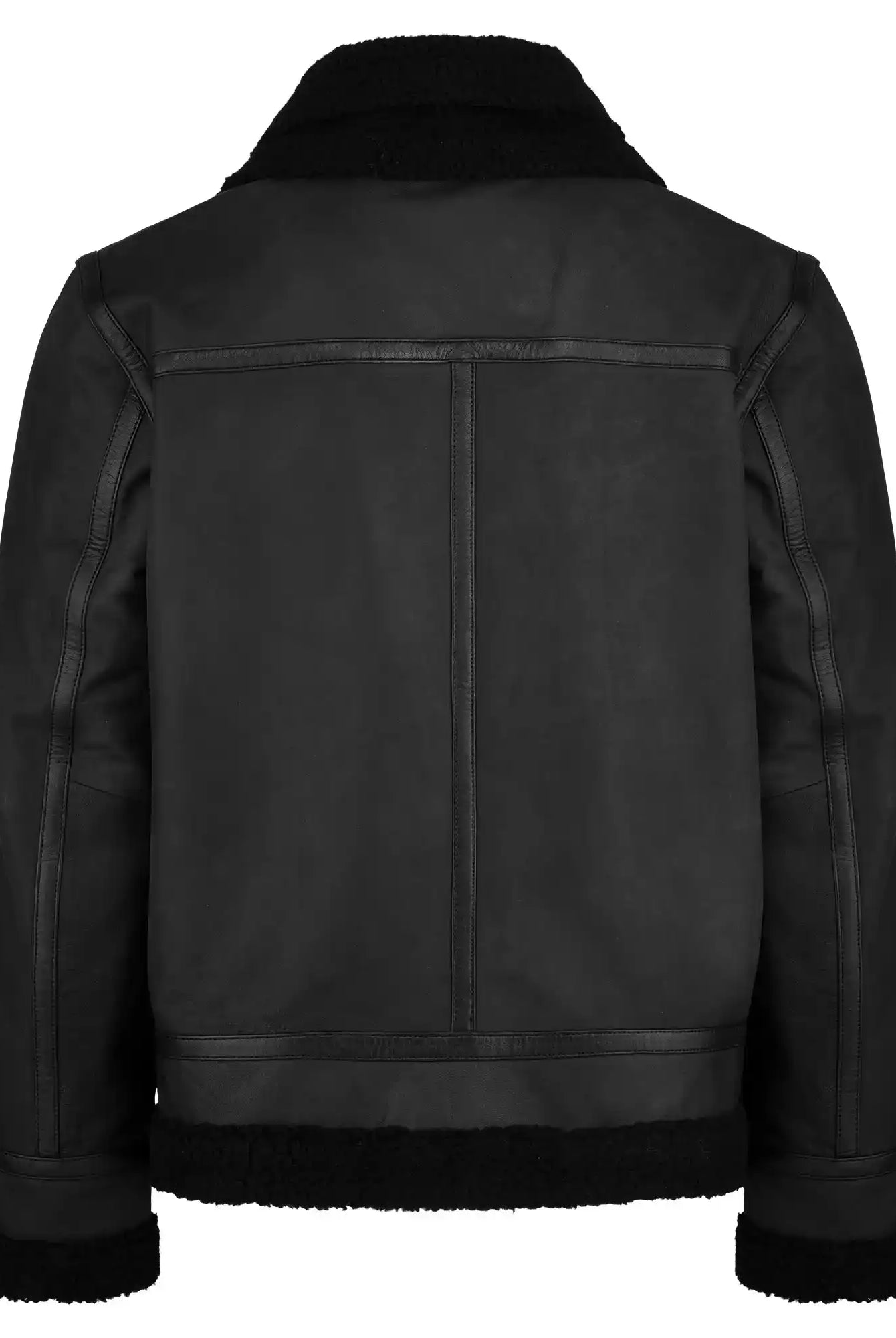 Die trueprodigy Herren Lederjacke aus Schafsleder in Schwarz im Aviator-Stil mit Fellbesatz wird von hinten gezeigt: gerader Schnitt, sichtbare Nähte, breiter Kragen sowie strukturierter Fellbesatz an Kragen, Ärmeln und Saum.