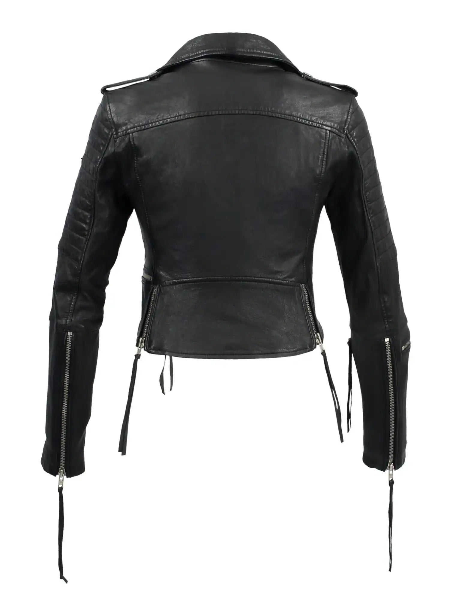 Die Jade Biker Lederjacke von trueprodigy ist eine schwarze Damen Lederjacke von hinten gesehen, mit gesteppten Details an Schultern und Ärmeln, Reißverschlussbündchen, Schulterklappen und langen Lederquasten an Seiten und Bündchen.