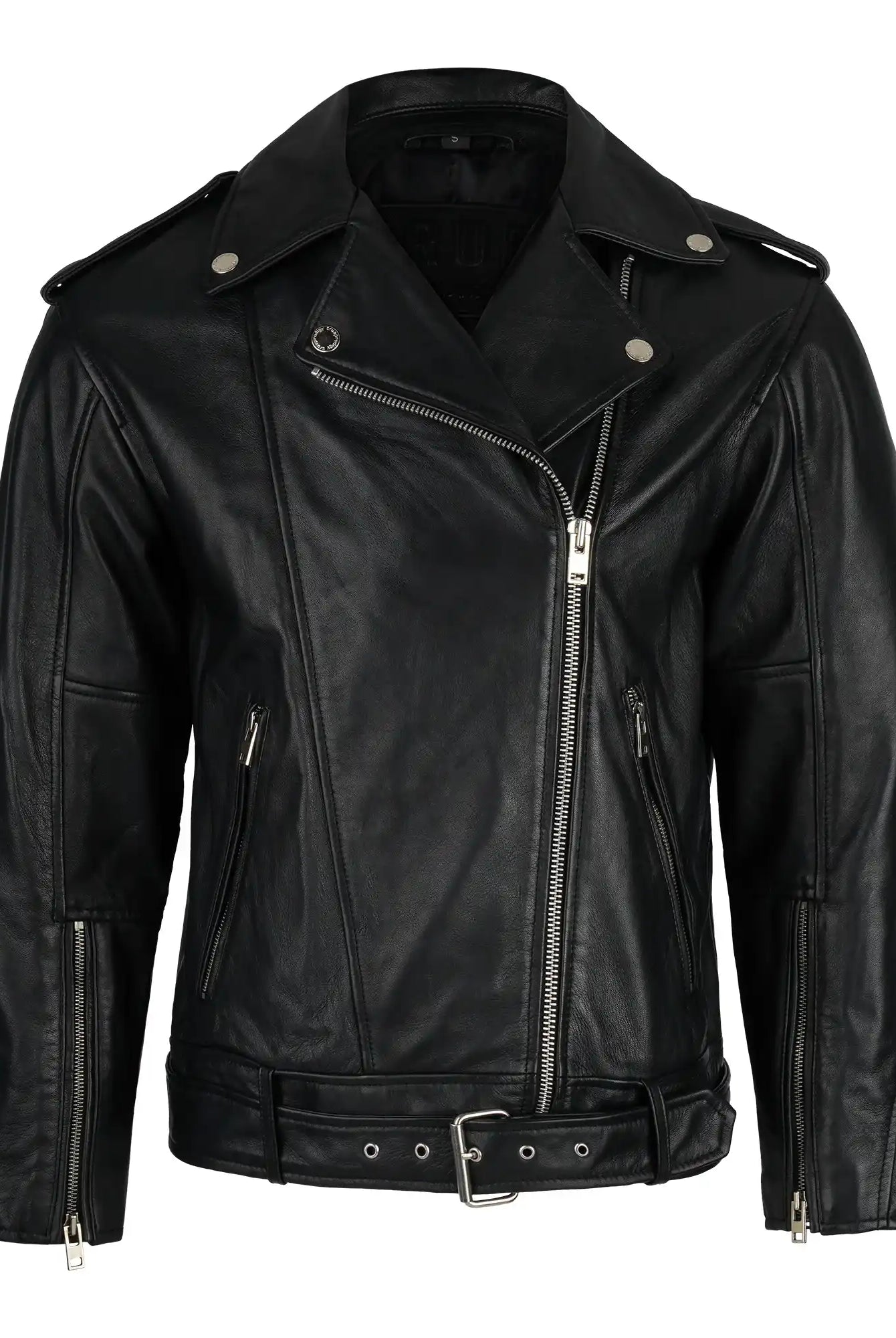 Lange übergroße Bikerlederjacke von trueprodigy aus schwarzem Leder mit silbernen Reißverschlüssen, Druckknöpfen, Schulterklappen, Reißverschlusstaschen und Gürtel in der Taille, abgebildet auf weißem Hintergrund.