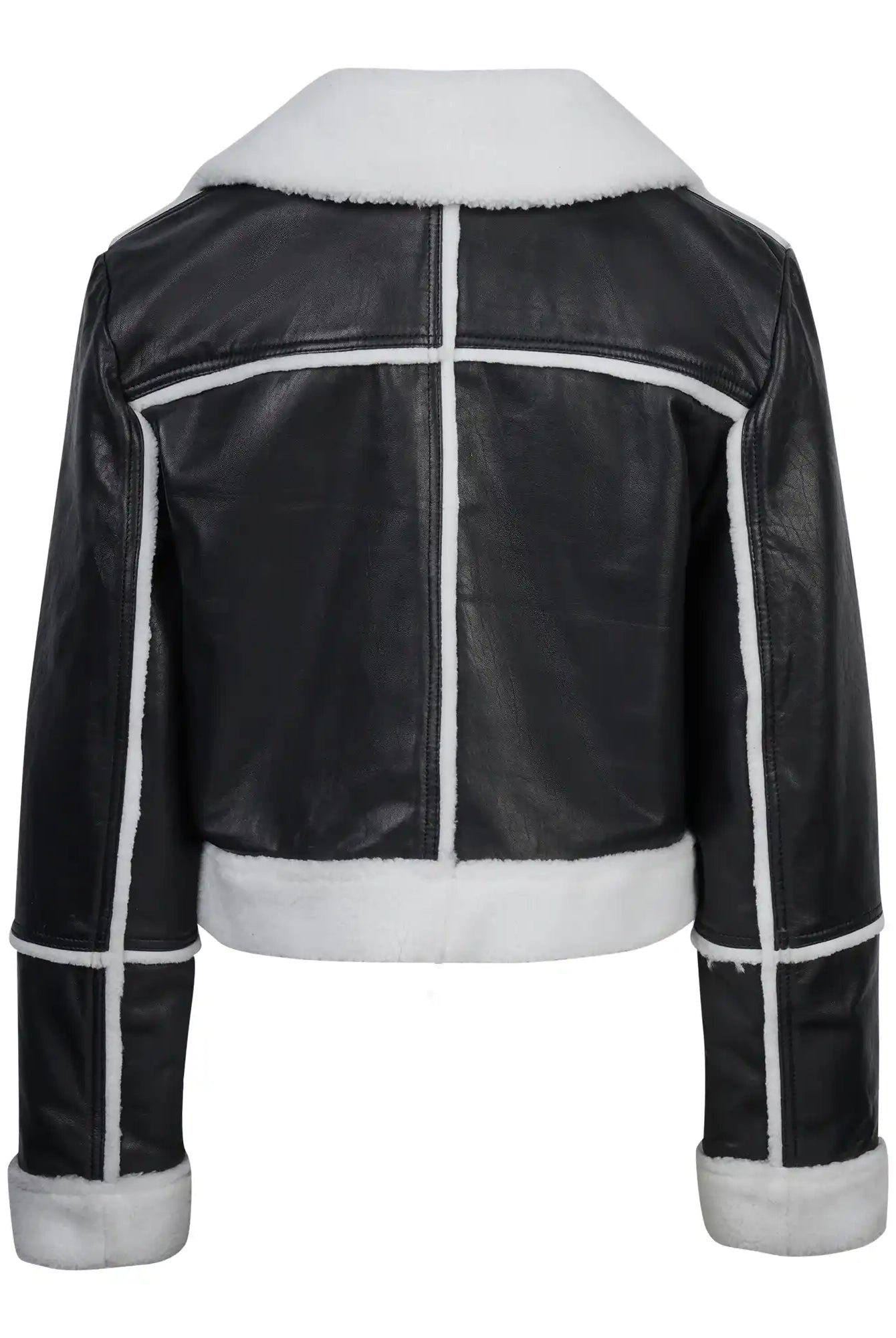 Eine schwarze Damen-Lederjacke mit weißen Teddy-Kontrasten & asymmetrischem Reißverschluss von trueprodigy, aus Kunstleder, mit breitem Kragen, aufgesetzten weißen Nähten im Karomuster und umgeschlagenen Ärmeln, von hinten gezeigt.