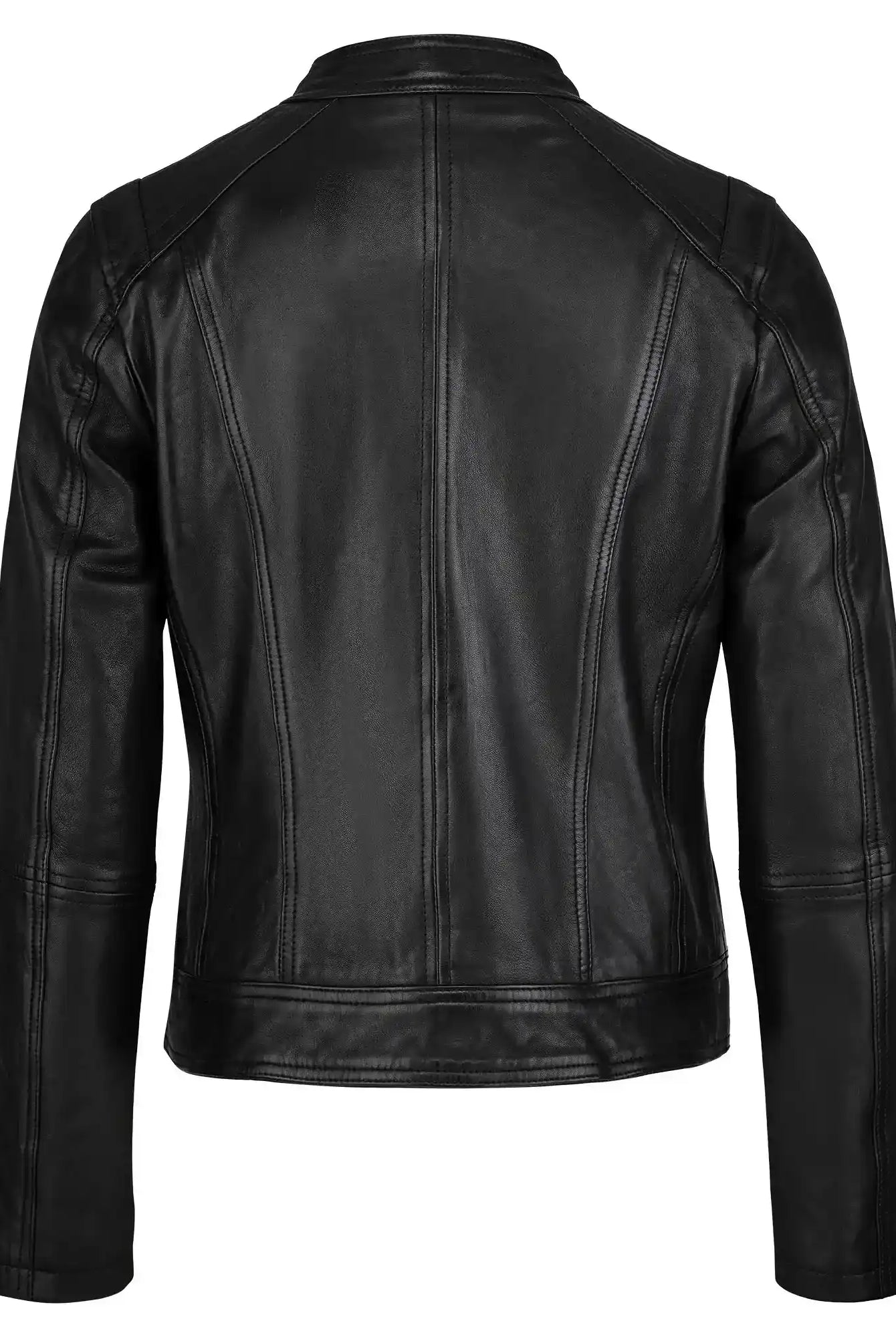 Die trueprodigy Damen Lederjacke aus Schafsleder in Schwarz im modernen Café-Racer-Stil wird von hinten gezeigt und besticht durch Nahtdetails an Schultern, Ärmeln und Rücken, Langarm-Design und einen geraden Saum für eine feminine Silhouette.