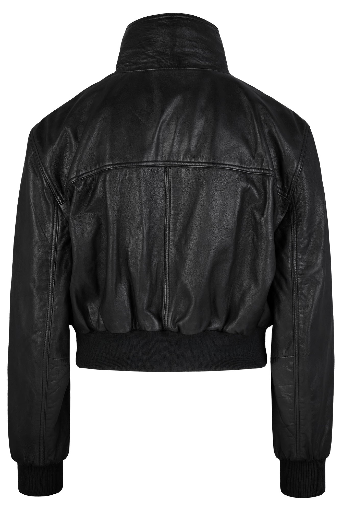 Die trueprodigy Feminine Lederjacke Stehkragen und Reißverschluss zeigt sich von hinten in schwarzem Schafsleder, mit hohem Kragen, geraffter Taille, gerippten Bündchen und Saum, sichtbaren Nahtdetails und einem glatten, leicht glänzenden Finish.