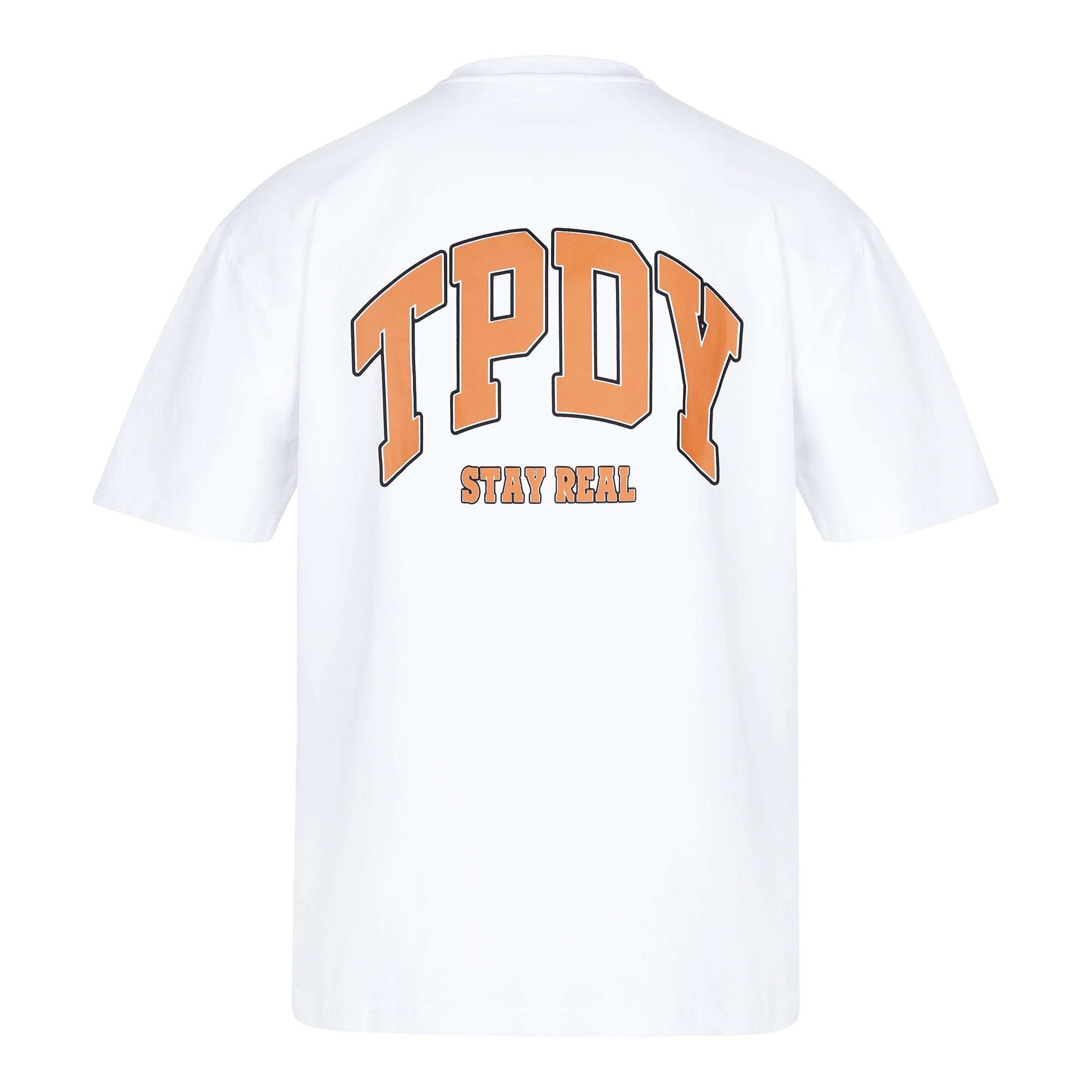 Das Unisex-T-Shirt „Trueprodigy Arin F“ zeigt auf der Rückseite „TPDY“ in fetten orangefarbenen Buchstaben und darunter gewölbt „STAY REAL“.