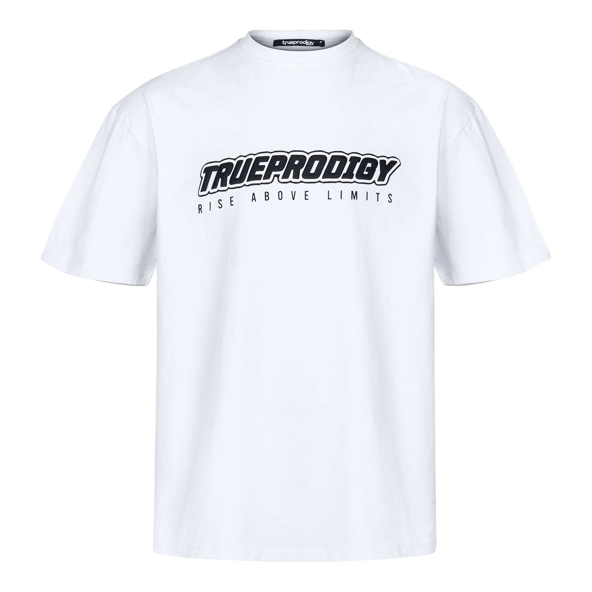 Das Toni F von trueprodigy ist ein weißes Unisex-Oversize-T-Shirt mit dem Schriftzug „Rise Above Limits“ in fetter schwarzer Schrift auf der Brust. Es besteht aus schwererem Jersey-Stoff und hat kurze Ärmel und einen Rundhalsausschnitt für einen bequemen und stylischen Look.
