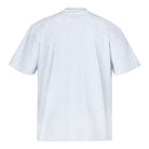 Ein Oversize-Herren-T-Shirt von trueprodigy, hier von hinten in schlichtem Hellgrau mit einfachem Rundhalsausschnitt. Hergestellt aus schwerem Jerseystoff für Komfort und Qualität; mit Logo-Smile-Grafik auf der Brust (aus diesem Blickwinkel nicht sichtbar).