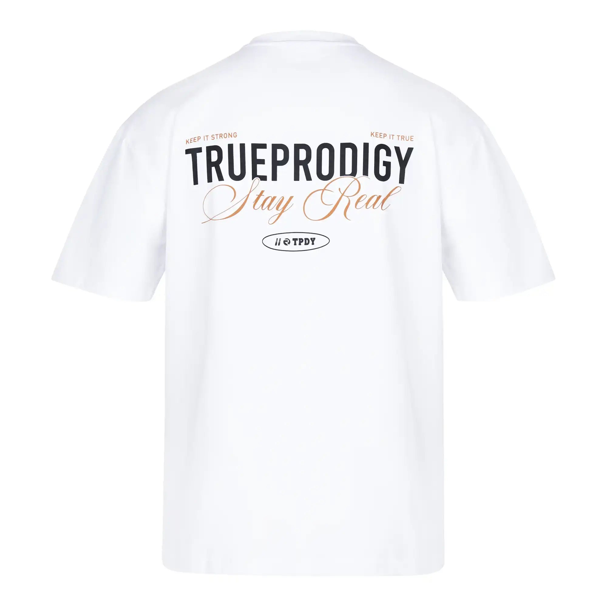 Das Lou Oversize-T-Shirt von trueprodigy hat "Stay Real"-Aufdrucke auf Vorder- und Rückseite, schwarze und orangefarbene Schrift sowie die Aufschriften KEEP IT STRONG und KEEP IT TRUE im Schulterbereich. Hergestellt aus schwerem Jersey in Weiß.