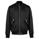 Diese trueprodigy Damen Bomber Jacke besticht durch eine glänzende Oberfläche, einen Frontreißverschluss, zwei seitliche Reißverschlusstaschen, Rippbündchen an Ärmeln und Saum sowie ein dezentes rundes Logo auf der Brust.