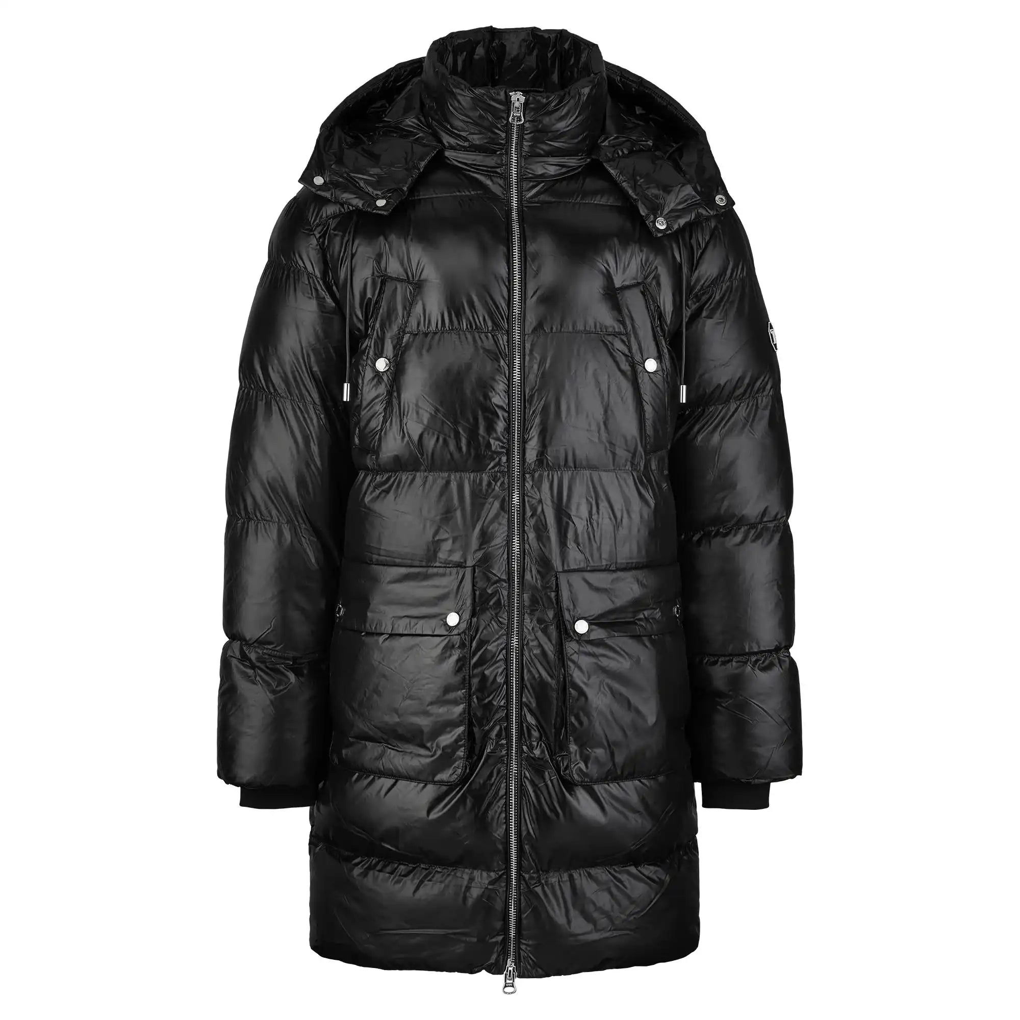 Die trueprodigy Damen Winterjacke mit abnehmbarer Kapuze im Regular Fit ist eine schwarze Pufferjacke mit glänzender Optik, Frontreißverschluss, Druckknöpfen, zwei großen Taschen und horizontaler Steppung für Wärme.