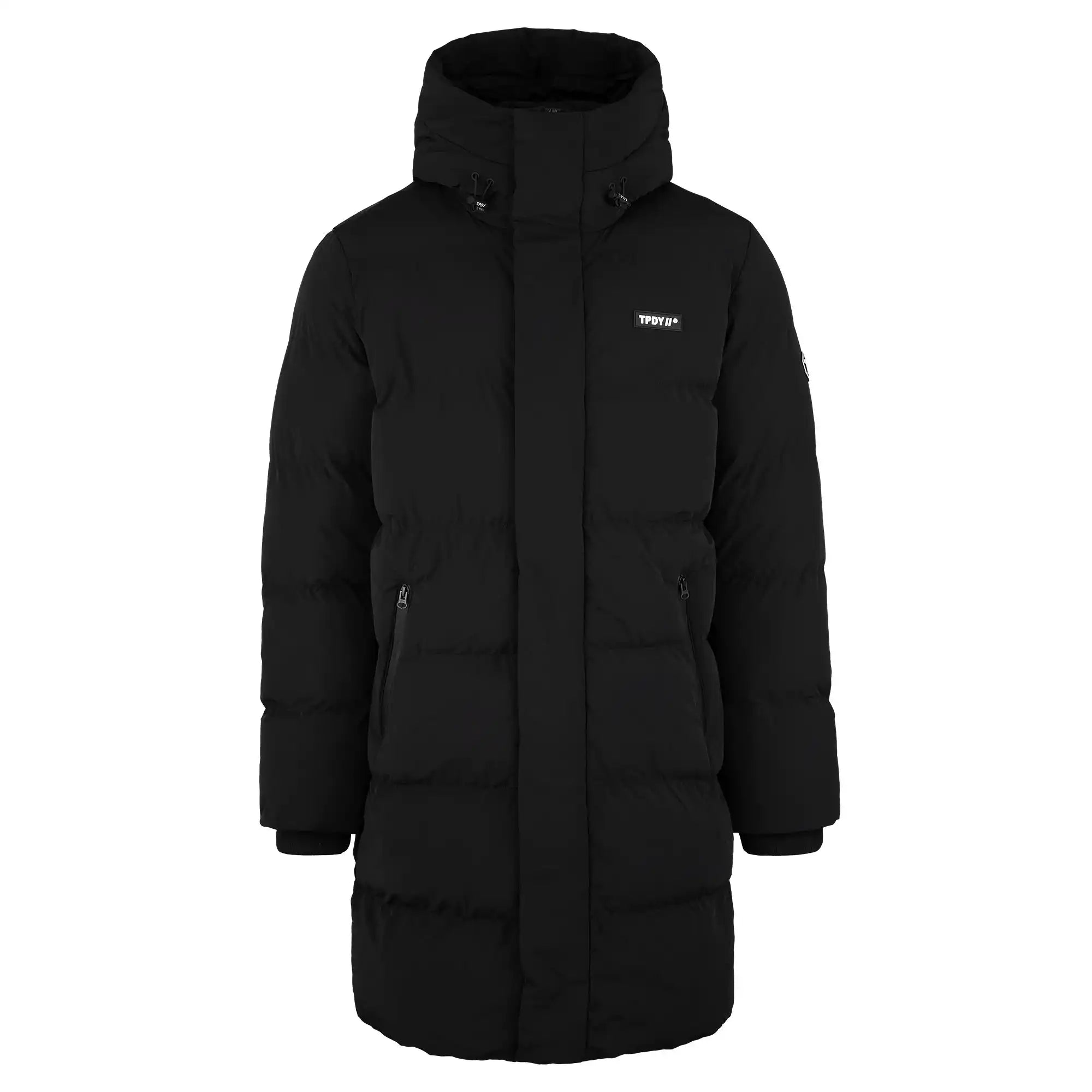 Ein langer schwarzer "Damen Parka mit fester Kapuze im Regular Fit" von trueprodigy hat einen Frontreißverschluss, Druckknöpfe, zwei Seitentaschen mit Reißverschluss und ein kleines weißes Trapstar-Logo auf der Brust. Die wasserabweisende Jacke ist auf einem schlichten weißen Hintergrund abgebildet.