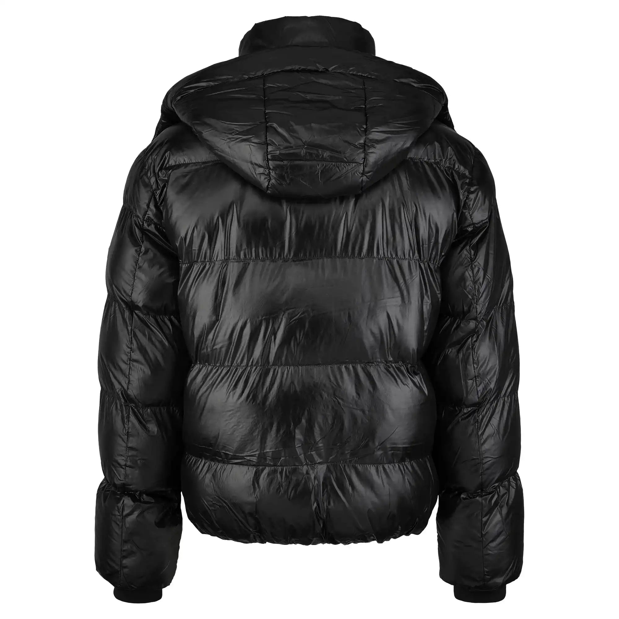 Die trueprodigy Herren Winterjacke mit hochglänzender Oberfläche im Regular Fit zeigt sich von hinten, mit horizontaler Steppung, langen Ärmeln, einer Kapuze und einem leicht glänzenden Synthetikmaterial für ein glänzendes Finish.