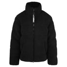Die trueprodigy Damen Winterjacke mit flauschiger Sherpa-Oberfläche im Oversized Fit ist eine schwarze Fleece-Pufferjacke mit hohem Kragen, Frontreißverschluss und zwei Seitentaschen - retro inspiriert durch einen weißen Textprint am Zipper.