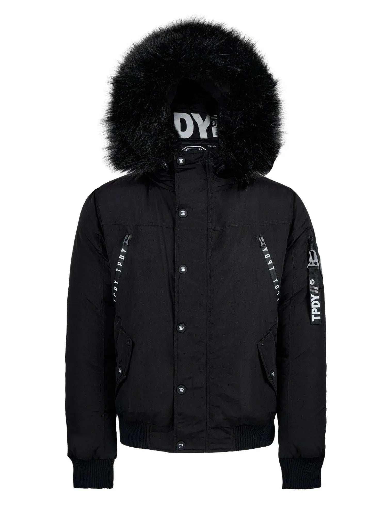 Ein schwarzer Noah Winterparka mit Kunstfell und Kapuze von Trueprodigy mit Frontreißverschluss, Knopfverschluss, zwei Vordertaschen, einer Ärmeltasche mit Reißverschluss und „TPDY“ auf dem Ärmel und in der Kapuze.